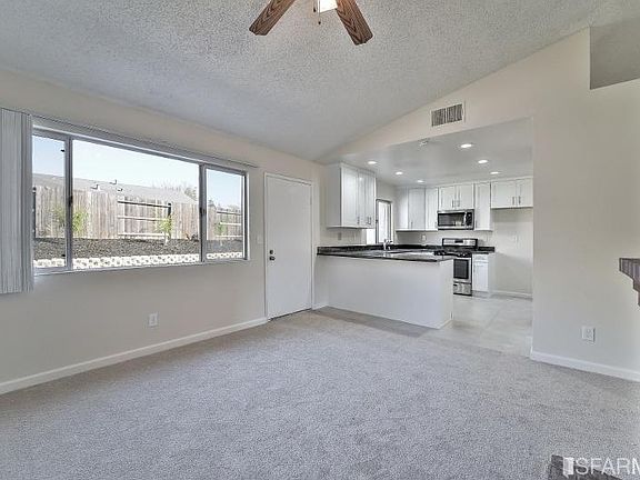 4th image of 425 Tara Ct