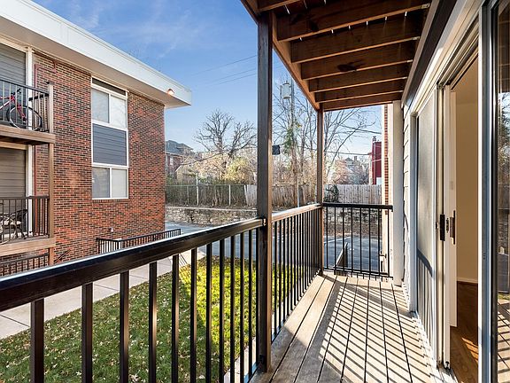 4th image of 4008 Oak St APT 11