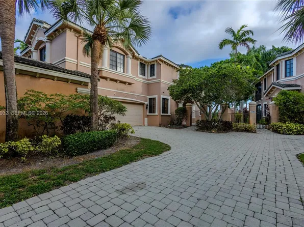 2703 Center Court Dr #14, Fort Lauderdale, FL 33332