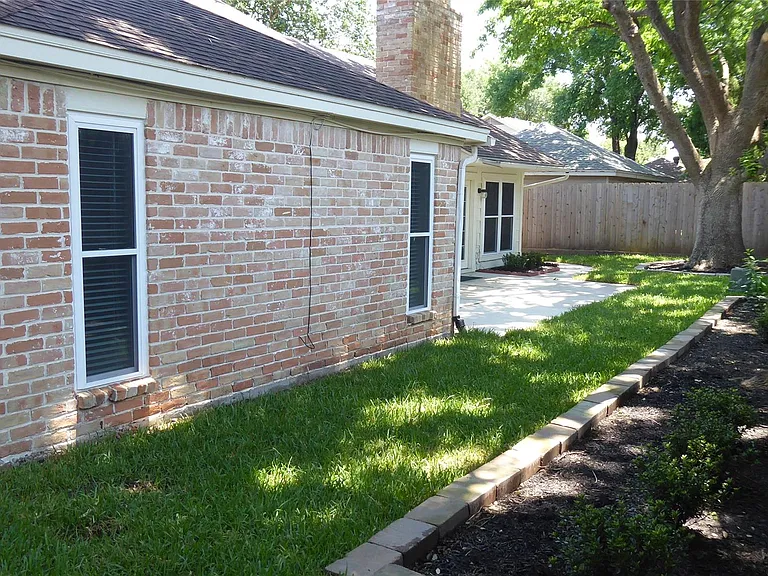 11407 Briar Rose Dr — Photo 38