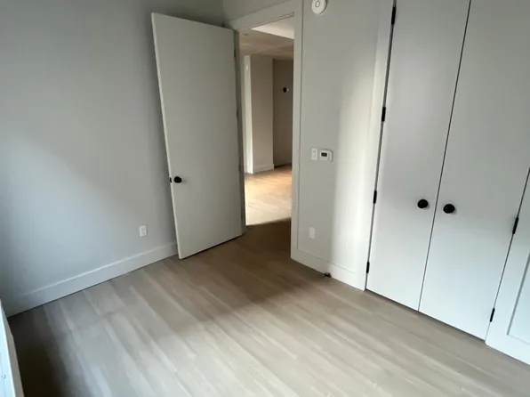 499 Concord Avenue image 5 of 9