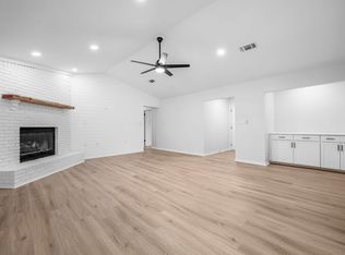 122 Pryor Dr, Mary Esther, FL 32569