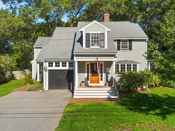 114 Upland Rd, Concord, MA 01742