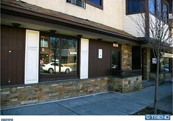 2nd image of 2132 N Market St