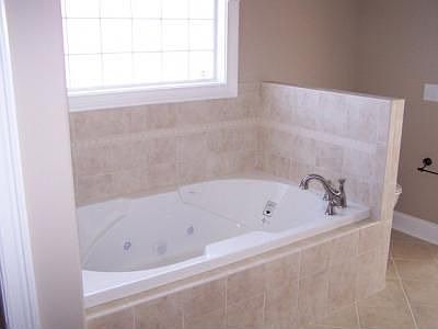 4th image of 529 Claremont Ave