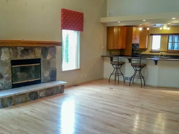 7025 Fay Dr #50, Van Buren Township, MI 48111