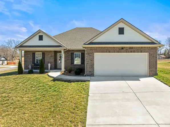 132 Pinnacle Point Ln, Tullahoma, TN 37388