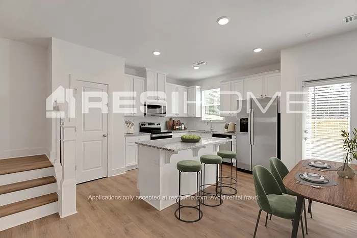 12 Southport Cir — Photo 3