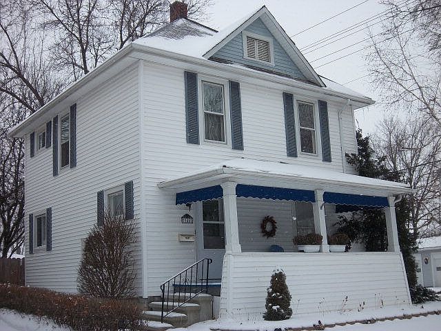 1st image of 946 S Walnut St