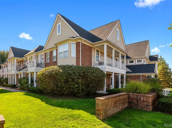 3962 Cherry Creek Ln #11, Sterling Heights, MI 48314
