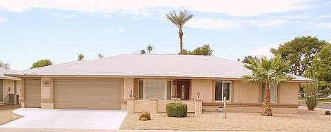 Great Curb Appeal!