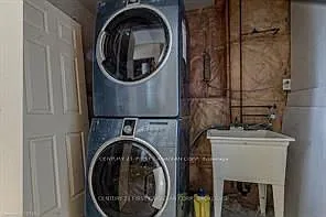 40 Trapper St #UPPER LEVEL — Photo 11