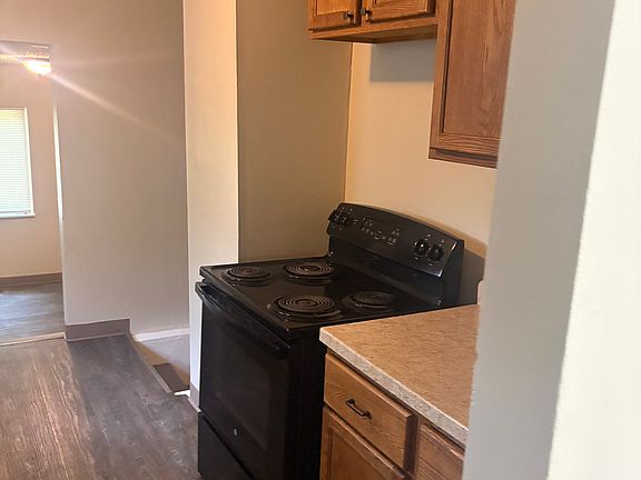 5th image of 2231 Delavan Dr