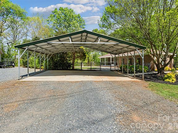 2nd image of 3654 S Dobys Bridge Rd