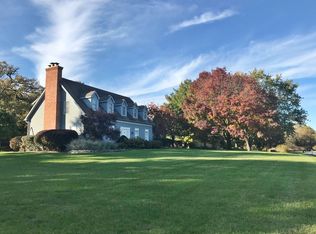 6N738 Splitrail Ln, St Charles, IL 60175
