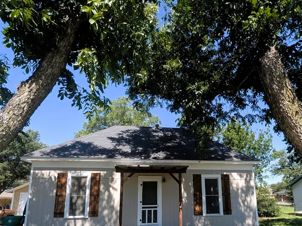 205 N Avenue O, Olney, TX 76374