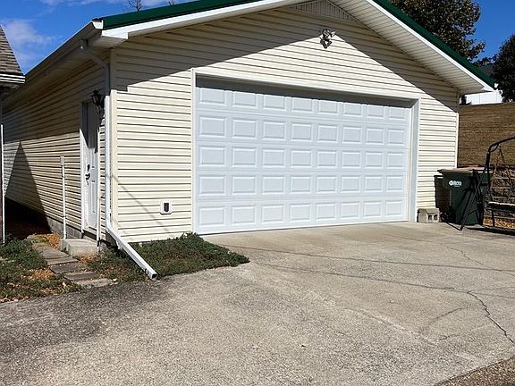 4th image of 1510 Savannah Dr