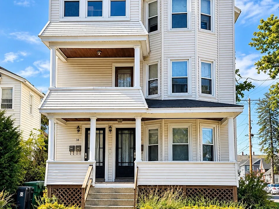 36 Bell St #2