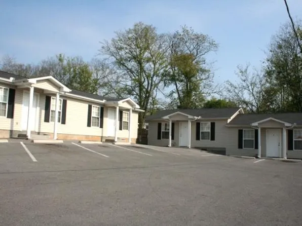 304D White St, Shelbyville, TN 37160