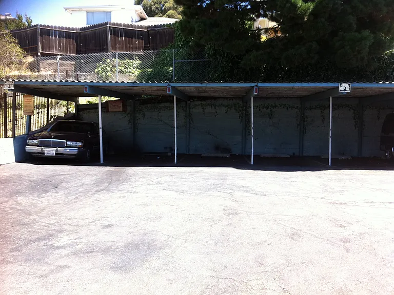 10010 Macarthur Blvd #4 — Photo 9