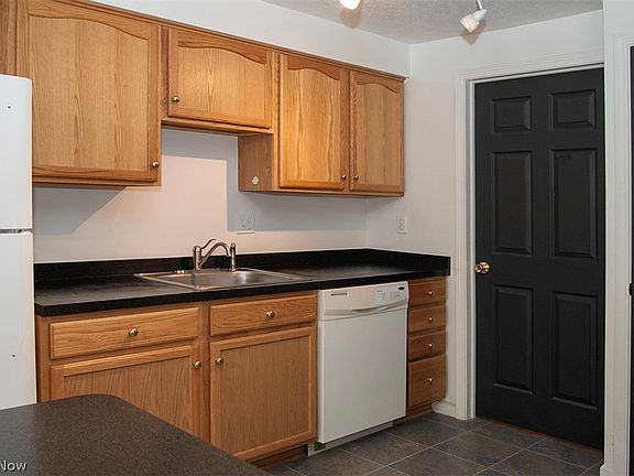 4th image of 705 Tollis Pkwy