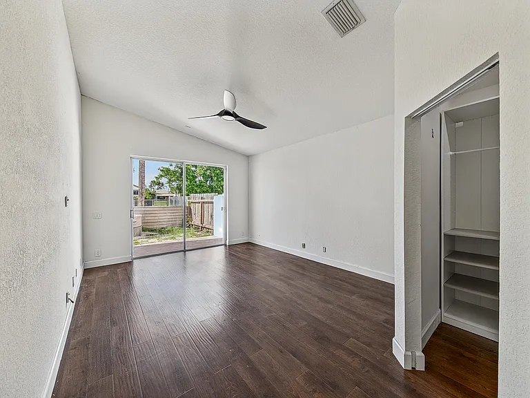 4583 NW 7th Pl — Photo 19