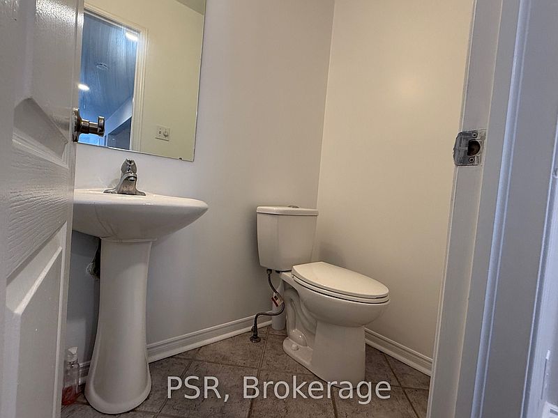 Mississauga House for rent - 3 Bedrooms — photo 6