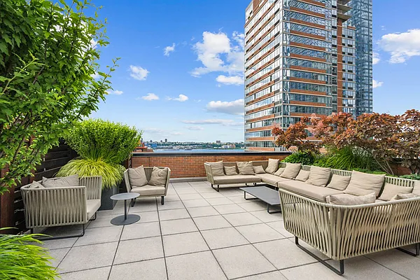 Rented by Berkshire Hathaway HomeServices New York Properties | media 7