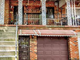 237 Davis Ave, Bronx, NY