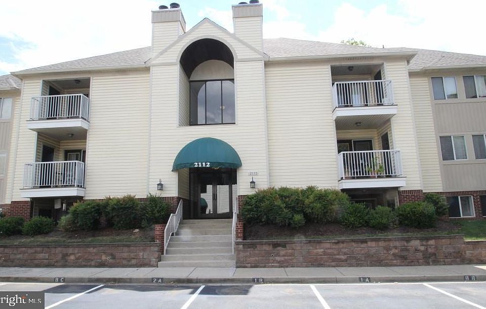 1st image of 2112 Whitehall Rd Unit 2C