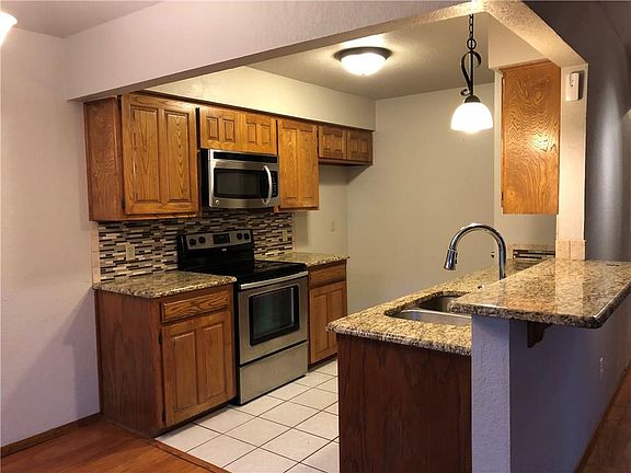 5th image of 1903 W Spanish Oak Dr