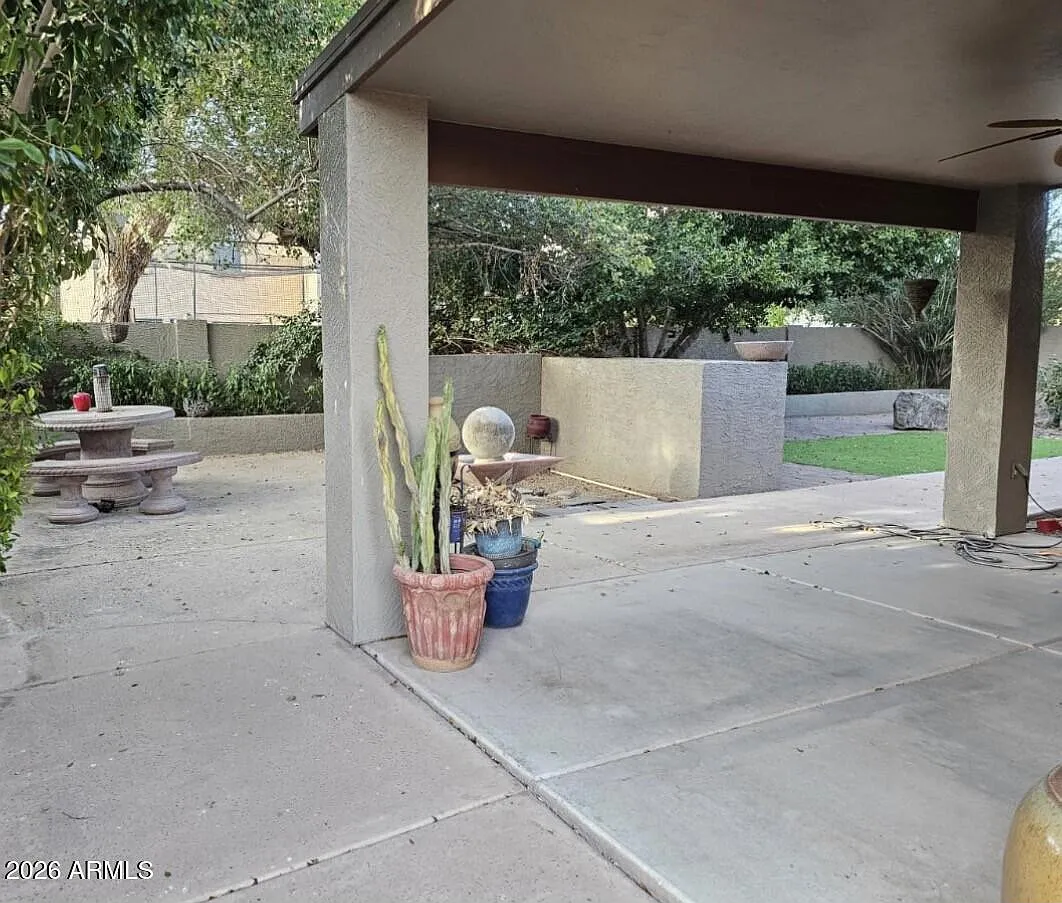 5 bed, 2.5 bath, 3094 sqft, $4,500 — Photo 3