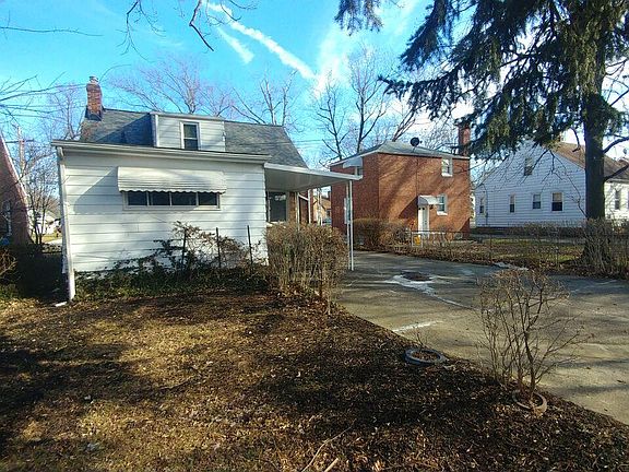 5th image of 590 E 260th St