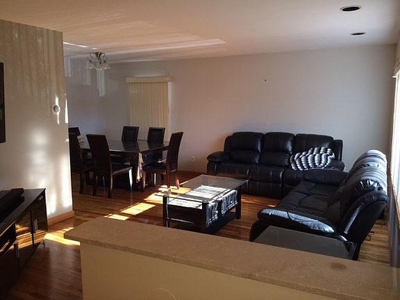3rd image of 249 Vogel Ave