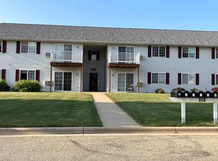 360 Sunset Rd APT 7, Columbus, WI 53925