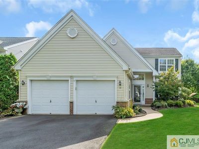10 Greenwich Ct, Monroe Township, NJ, 08831