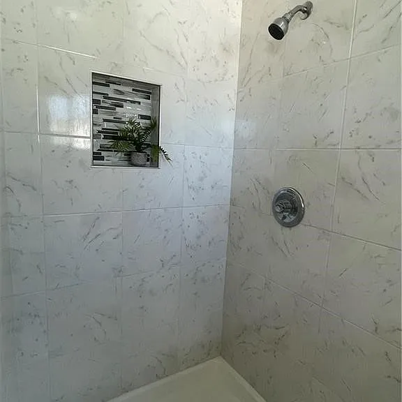 10098 Campbell Ave #4 — Photo 9