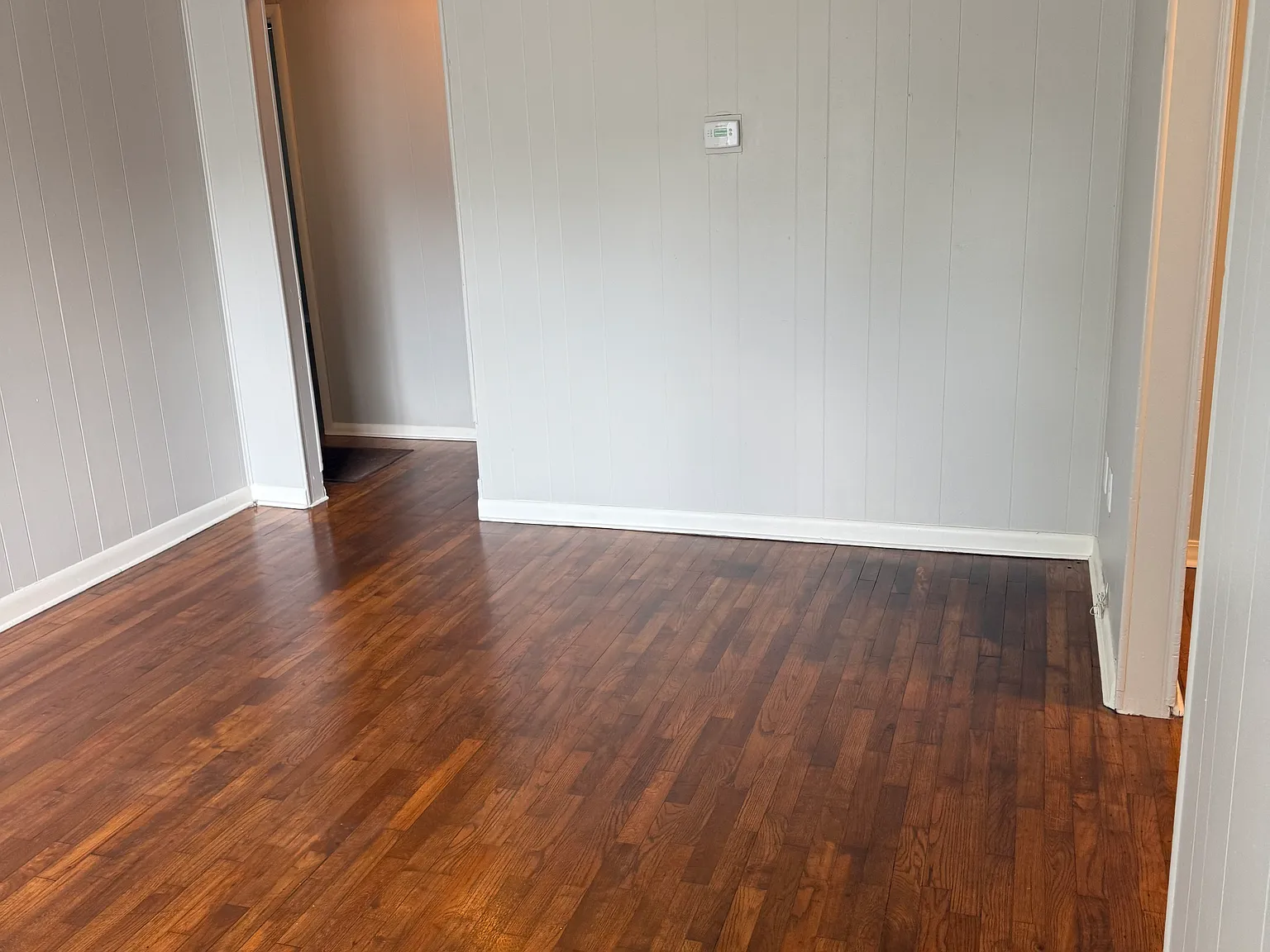 2 bed, 910 sqft, $1,050 — Photo 2