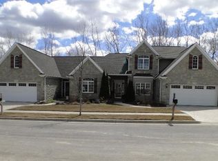 12315 Worthington Ct, Grand Blanc, MI 48439