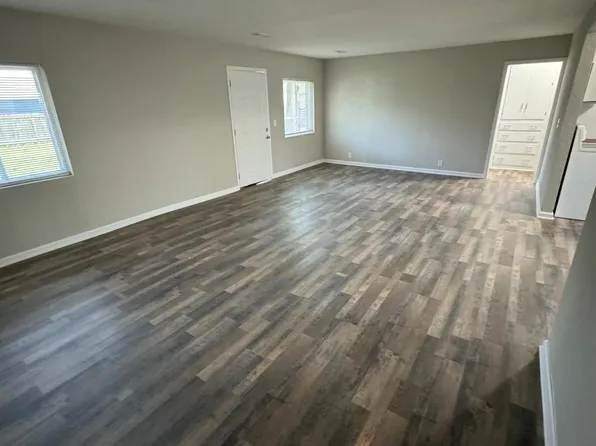 813 W Dayton Ave, Wichita, KS 67213