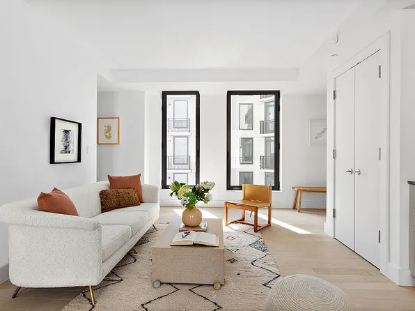 111 Montgomery St APT 7R, Brooklyn, NY 11225