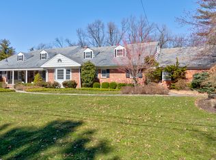 26 Randall Dr, Short Hills, NJ 07078