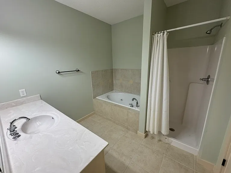 3727 Tiki Dr — Photo 16