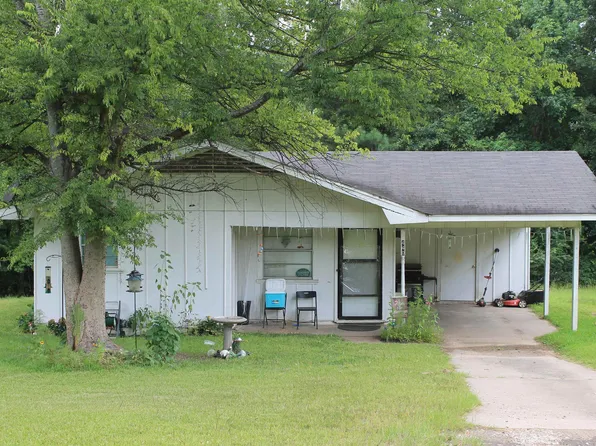 440 Ellis Dr, Waskom, TX 75692