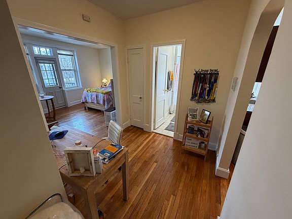 3rd image of 15 Lothian Rd APT 304