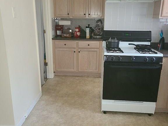 3rd image of 30 Arcadia Ave Unit 30