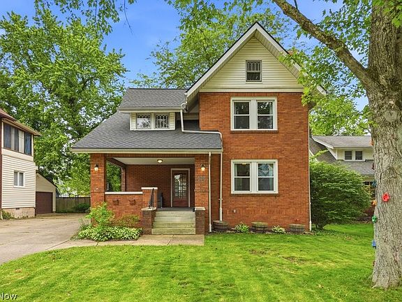 2nd image of 608 Chestnut Blvd