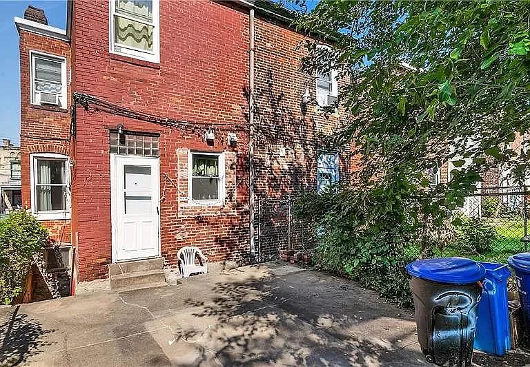3230 Ward St — Photo 13