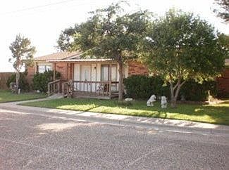 1st image of 602 N Cedar Ave