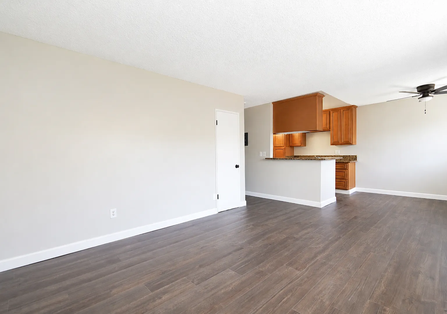 Amber Court — Photo 4